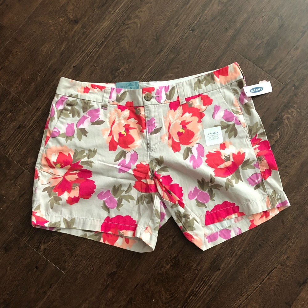 Old Navy 5” Floral Shorts